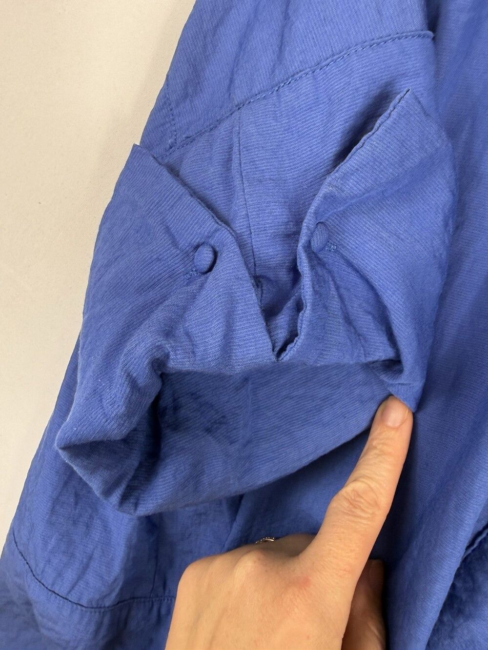 THML Blue Cropped Button Down Blouse Oversized Womens Medium 3/4 Sleeve - Picture 7 of 7